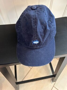 Southern Tide Classic Navy Cap with logo. Stylish 100% cotton  unisex